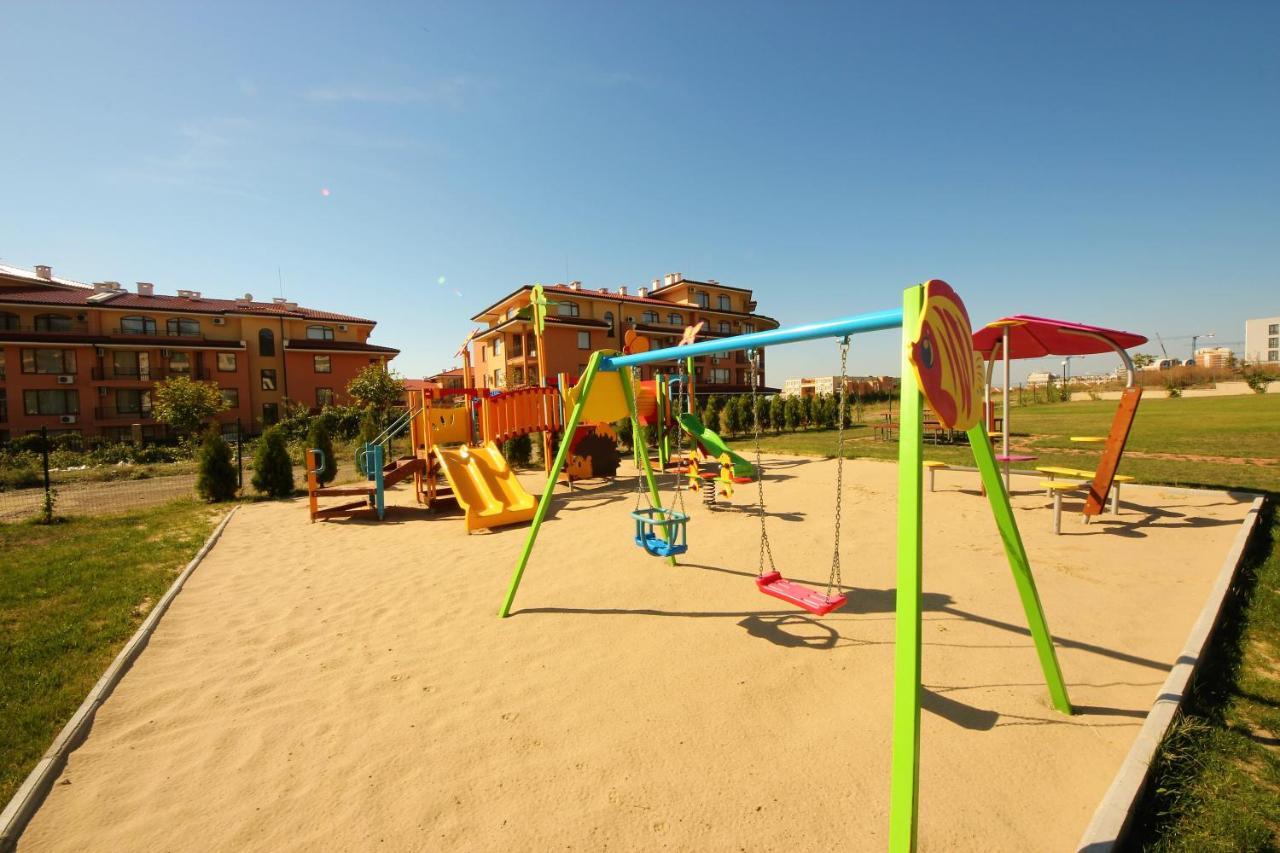 Sorrento - Menada Apartments Свети-Влас Экстерьер фото