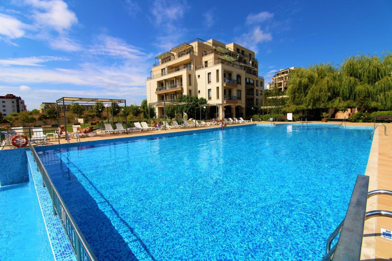 Sorrento - Menada Apartments Свети-Влас Экстерьер фото