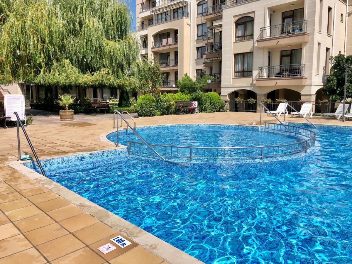 Sorrento - Menada Apartments Свети-Влас Экстерьер фото
