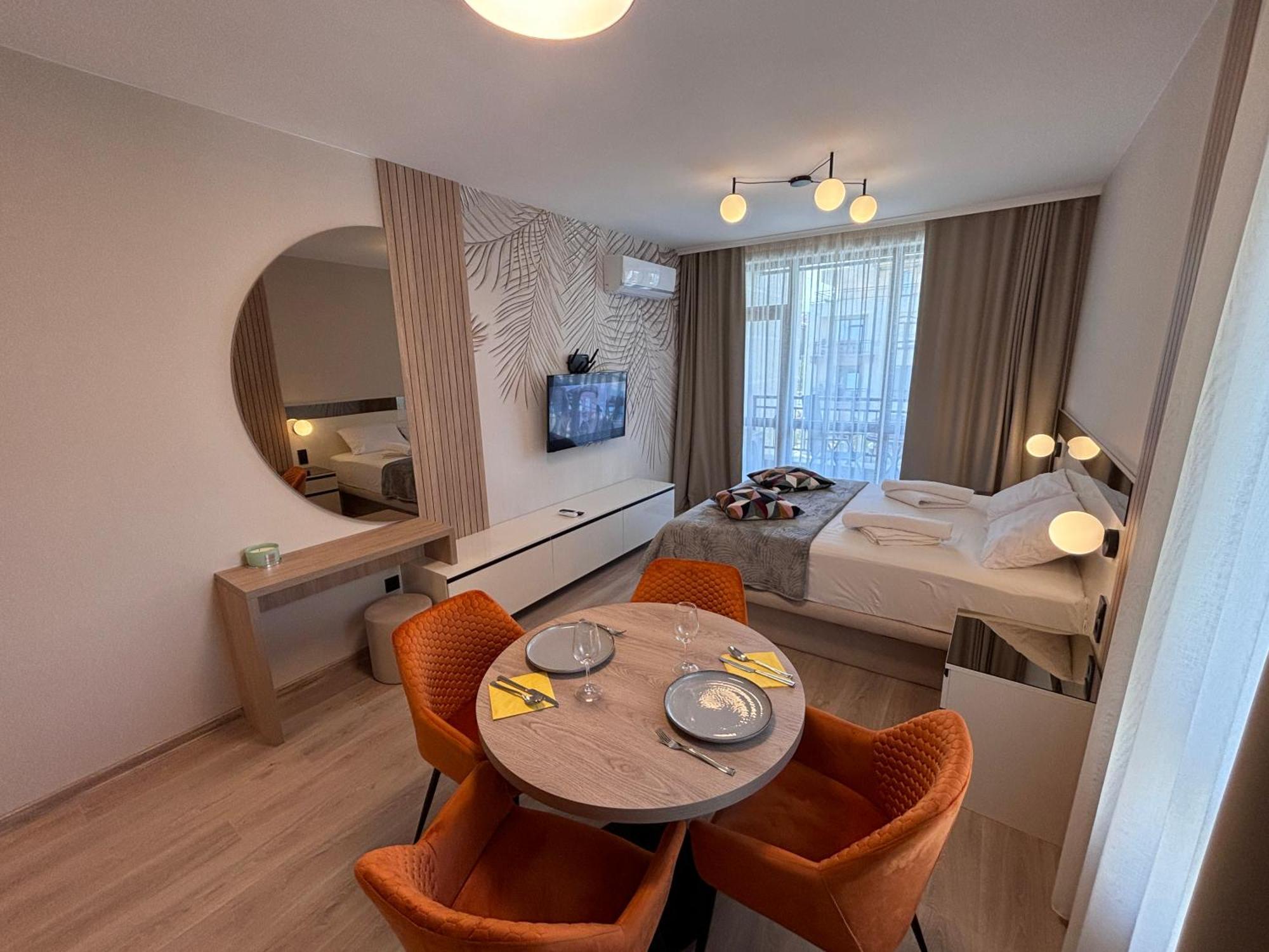 Sorrento - Menada Apartments Свети-Влас Экстерьер фото