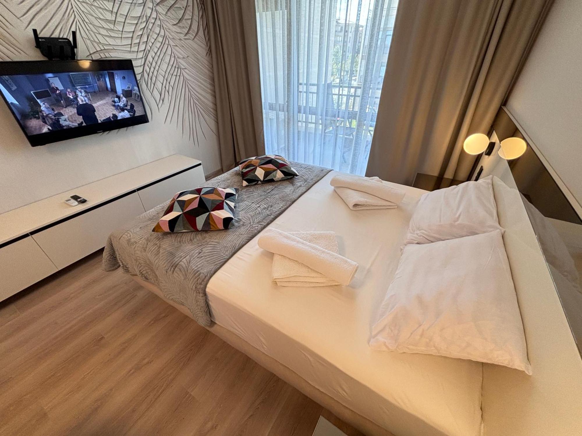 Sorrento - Menada Apartments Свети-Влас Экстерьер фото